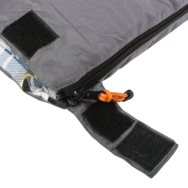 Zipper cover for flannel sleeping bag.jpg
